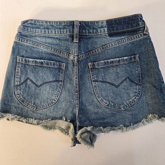 Cleo + Wolf blue cutoff distressed denim shorts sz 28 - Picture 7 of 7